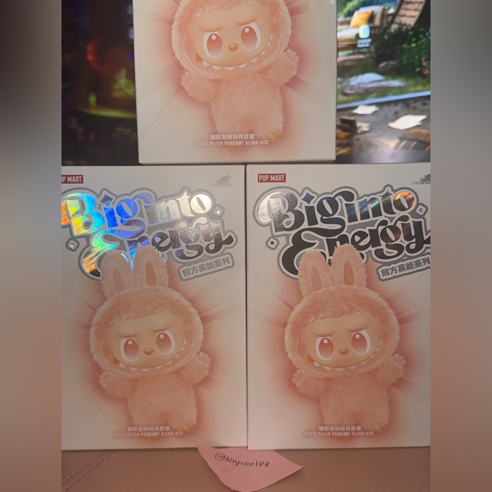Blind Box - Big Into Energy v3 Labubu - Picture 3 of 5